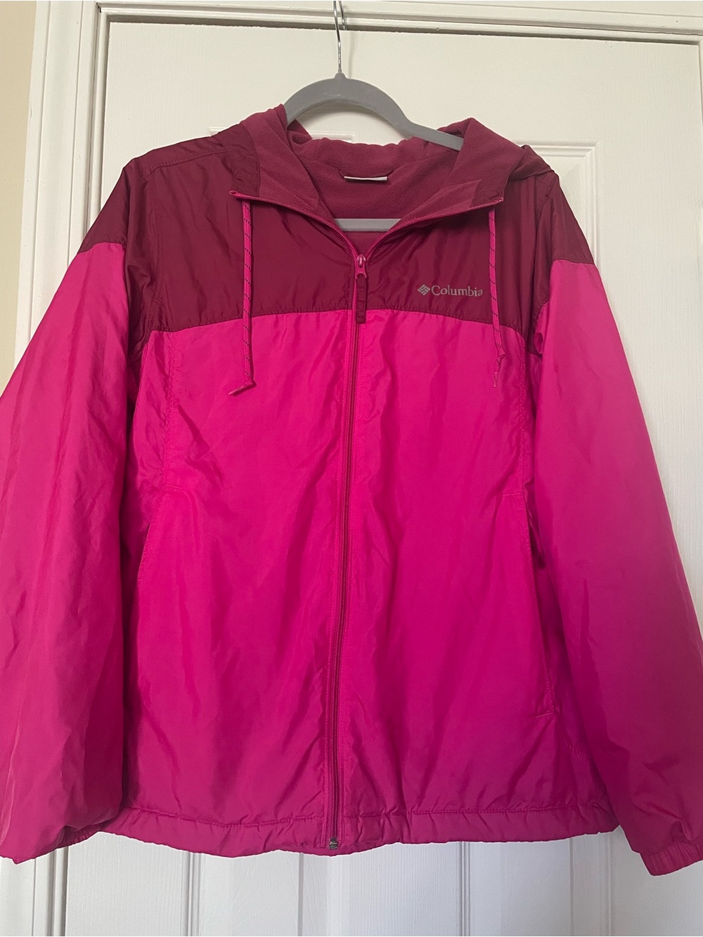 Columbia Women's Two-Tone Bright Pink Hooded Windbreaker